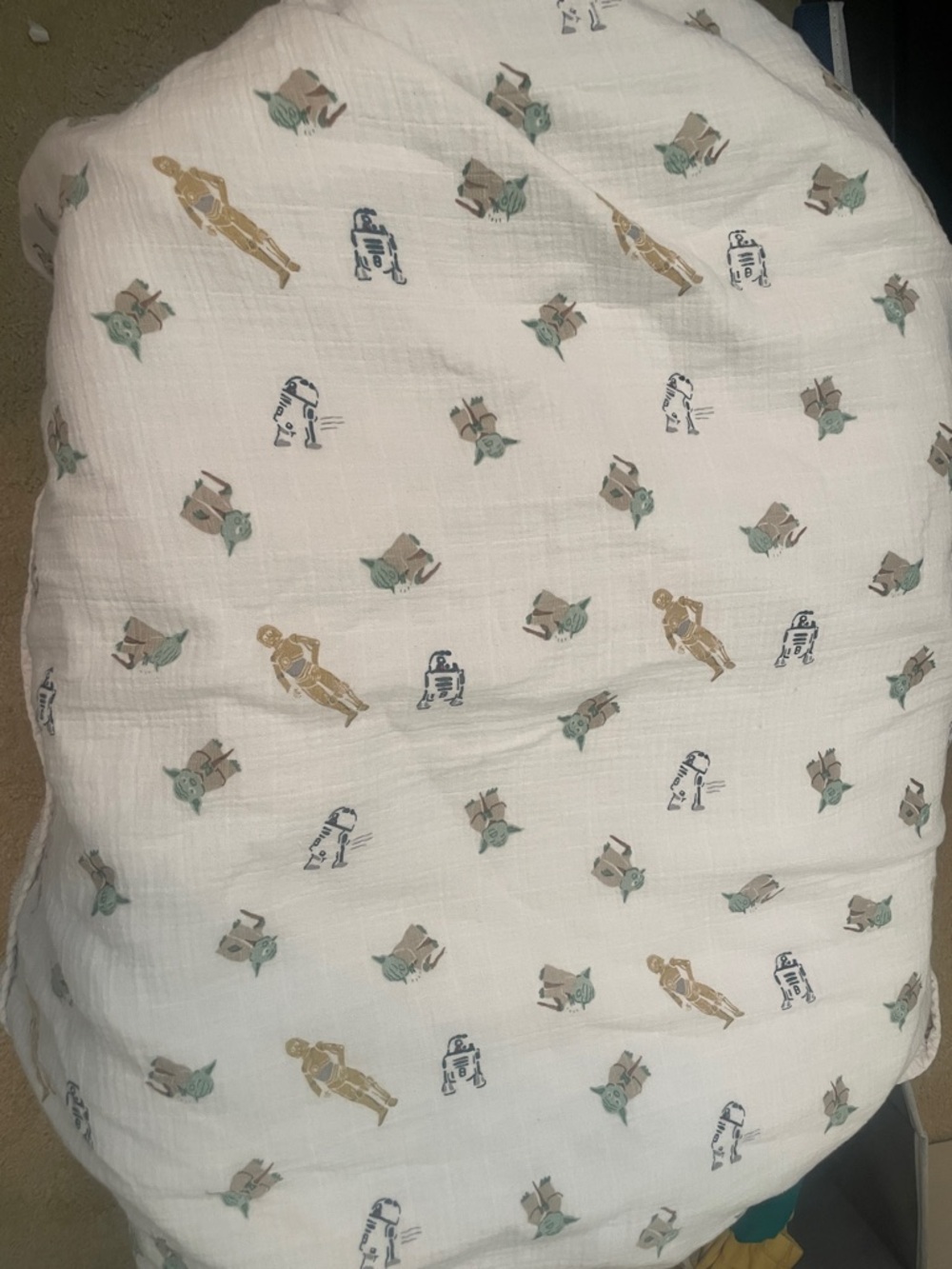 Star Wars Baby bath towel with Baby Yoda, C-3PO & R2-D2 Print